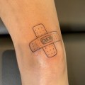 Bandaging and Cleaning: A Comprehensive Guide to Tattoo Aftercare